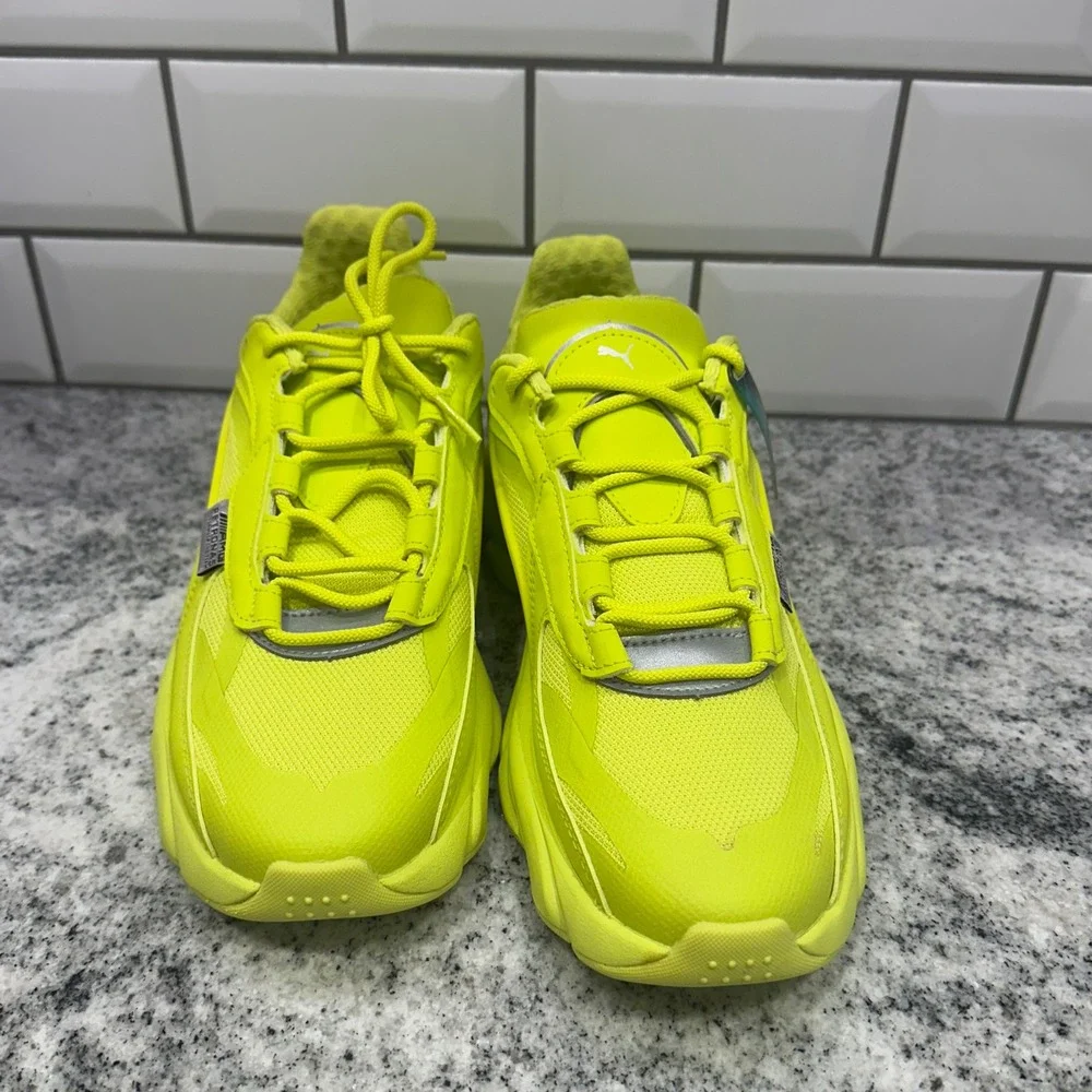 Puma Womens 7.5 Mercedes-AMG Petronas F1 RS-Connect Yellow Sneakers 306842-01